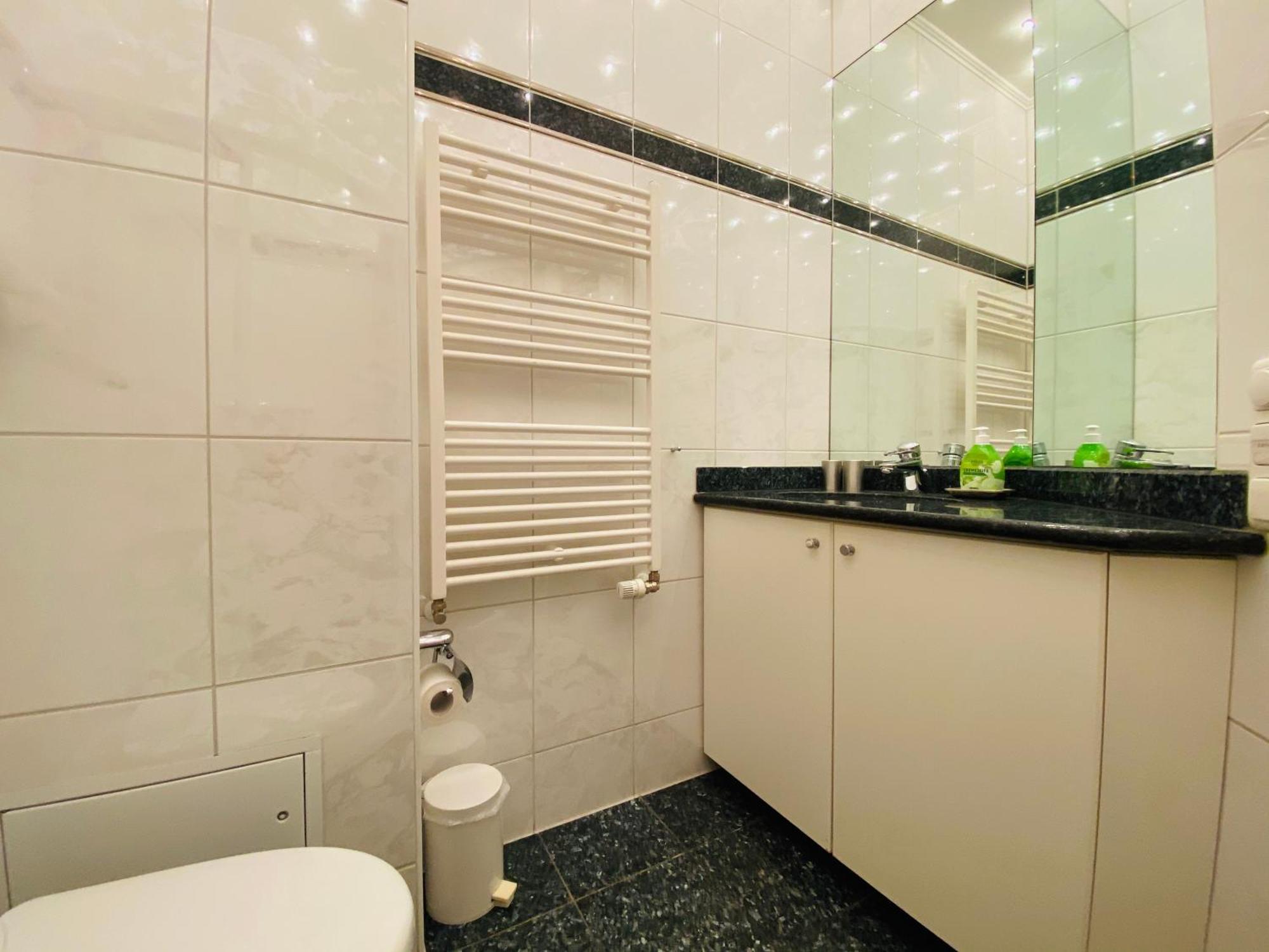Residenz Bleichroeder - Ferienwohnung Charlotte Херингсдорф Екстериор снимка